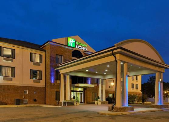 Holiday Inn Express & Suites SYLACAUGA by IHG 1