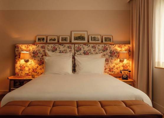 9Hotel Chelton 1