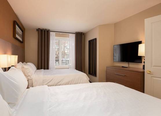 Holiday Inn Express & Suites TREMBLANT by IHG 1