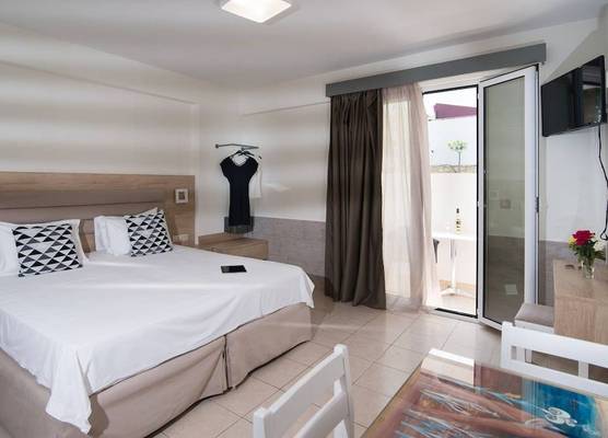 Vagelis Comfort Apartments 1