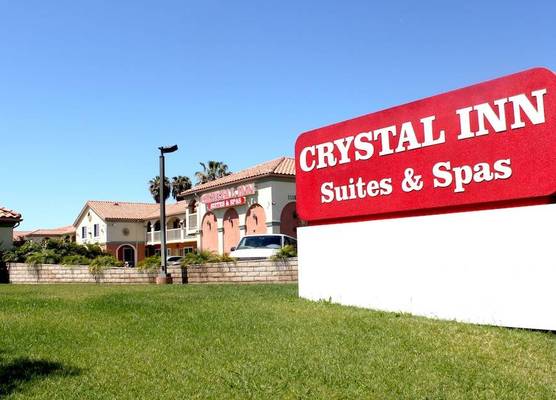 Crystal Inn Suites & Spas 1