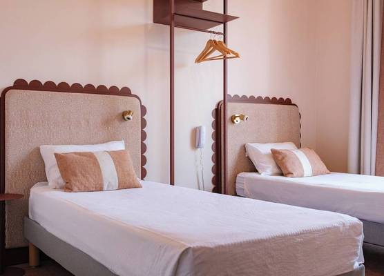 Hotel Louvia 1