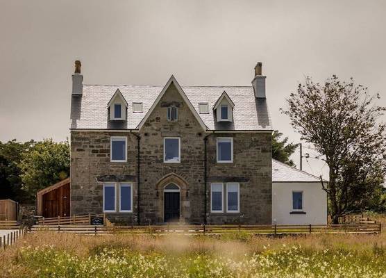 House Of Juniper - The Manse 1