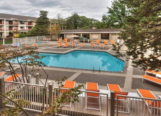 Ashland Hills Hotel & Suites 1