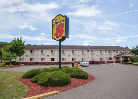 Super 8 by Wyndham Sidney NY 1