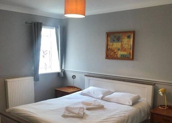 The Crown Hotel 1