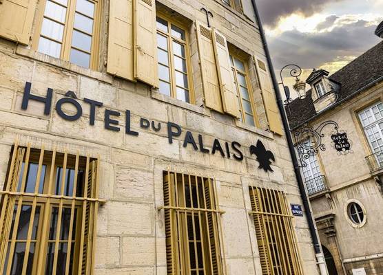 Hotel du Palais Dijon 1