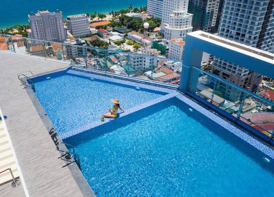 DQua Hotel 1