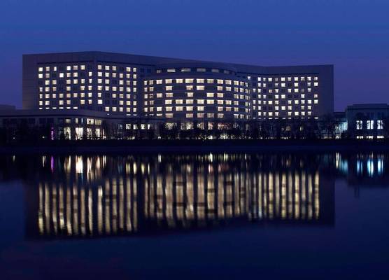 Marriott Executive Apartment Tianjin Lakeview 1
