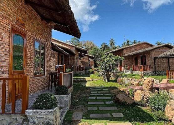 COTTAGES Resort - Ong Lang Beach 1
