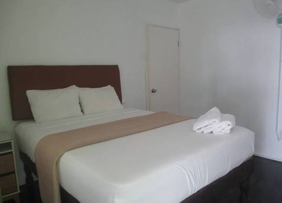 Kingsworth Bed and Breakfast 1
