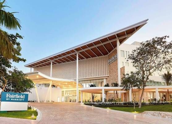 Fairfield Inn & Suites by Marriott Cancun Airport 1