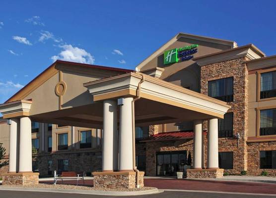 Holiday Inn Express & Suites LONGMONT - BOULDER AREA by IHG 1