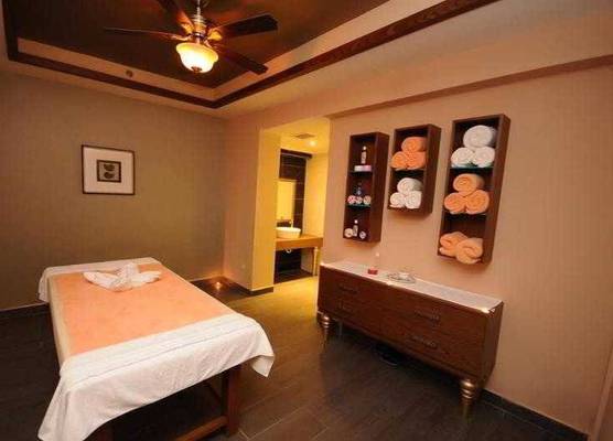 Insula Resort & Spa 1