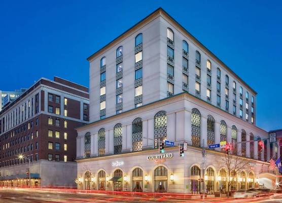 Courtyard by Marriott Stamford Downtown 1