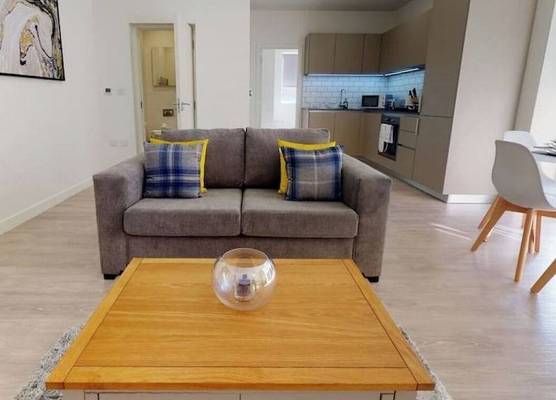 Luxury Apartment - Town Centre North Stevenage 1