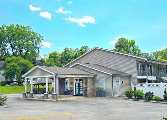 Meriwether Country Inn 1