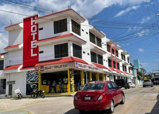 Hotel Puerta Sur 1
