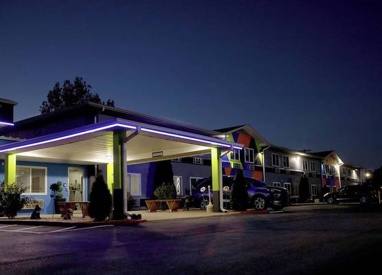 Express Inn Parsons 1