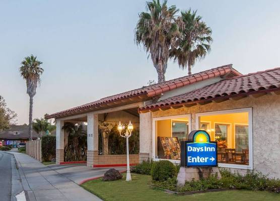 Days Inn by Wyndham Camarillo - Ventura 1