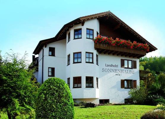 Landhotel Sonnenhalde 1
