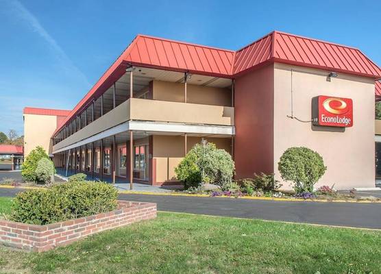 Econo Lodge West Haven 1