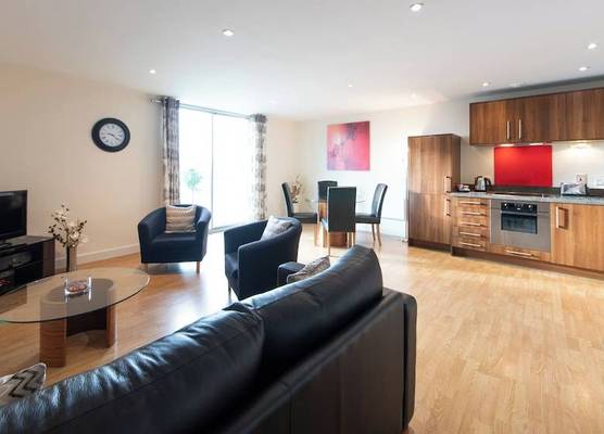 The Spires Serviced Apartments Birmingham 1