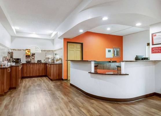 Econo Lodge Franklin 1