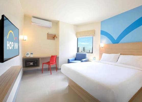 Hop Inn Hotel Aseana City Manila 1