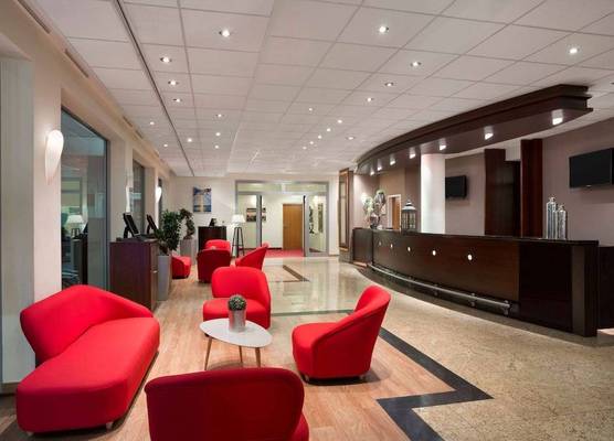 Ramada Encore by Wyndham Geneva 1