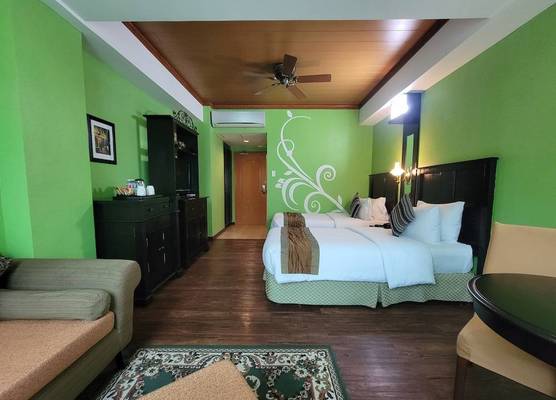 Lee Boutique Hotel Tagaytay 1