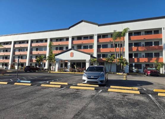 Stay Inn & Suites 1