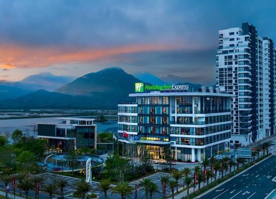 Holiday Inn Express Jiangmen Yinhu Bay by IHG 1