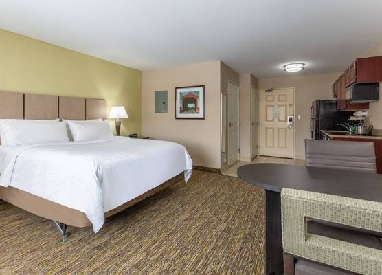 Candlewood Suites SOUTH BEND AIRPORT by IHG 1