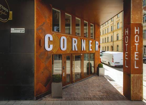 Corner Hotel 1
