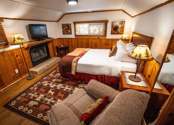 River Ridge Cottages 1