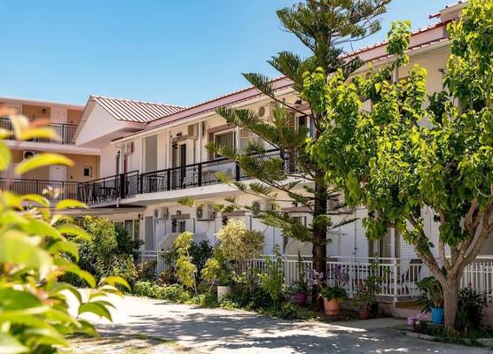 Anthi Studios & Apartments 1