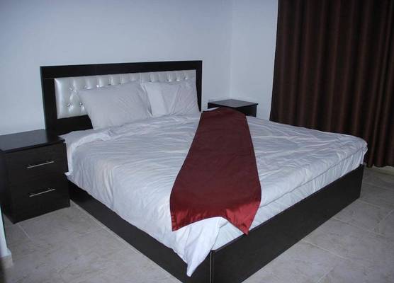Weekend Hotel 1