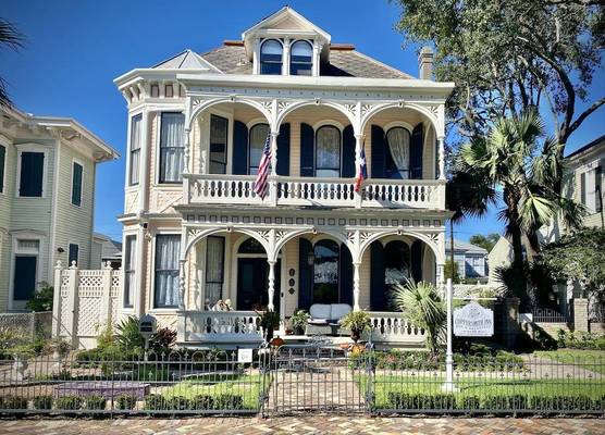 Coppersmith Inn Bed And Breakfast 1