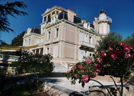 Hotel Les Tourelles 1
