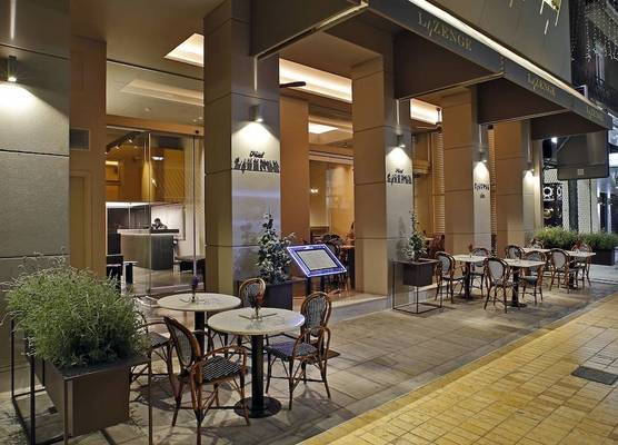 Hotel Lozenge 1