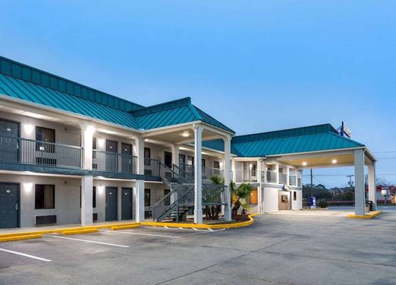Baymont by Wyndham Biloxi - Ocean Springs 1