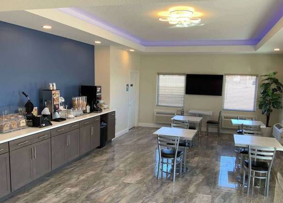 Days Inn by Wyndham Troy IL 1