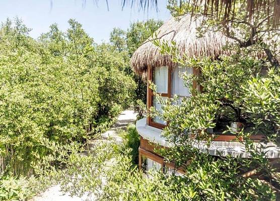 Mamasan Treehouses & Cabins 1
