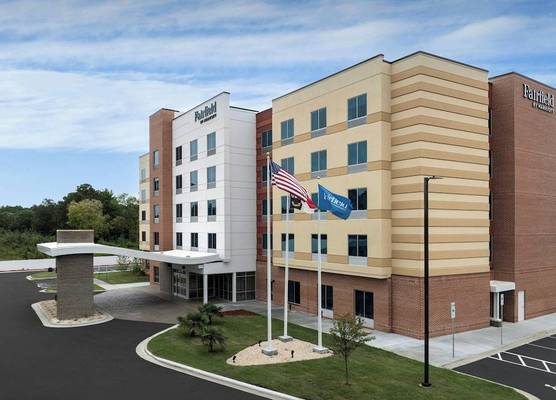 Fairfield Inn & Suites Weldon 1