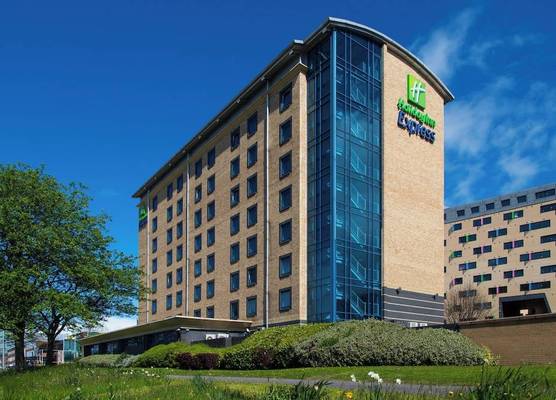 Holiday Inn Express LEEDS - CITY CENTRE by IHG 1