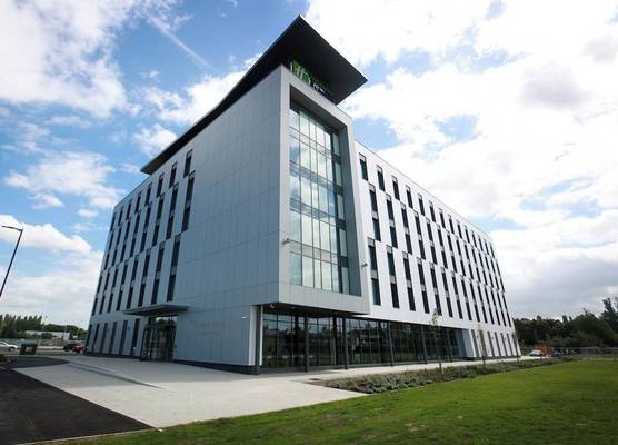 Holiday Inn Express MANCHESTER - TRAFFORD CITY by IHG 1