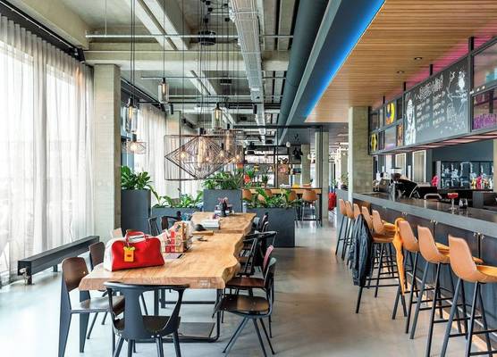 Moxy Utrecht 1