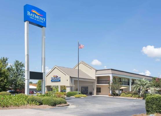 Baymont by Wyndham Orangeburg North 1