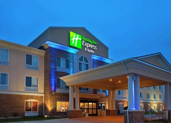 Holiday Inn Express & Suites MATTOON by IHG 1